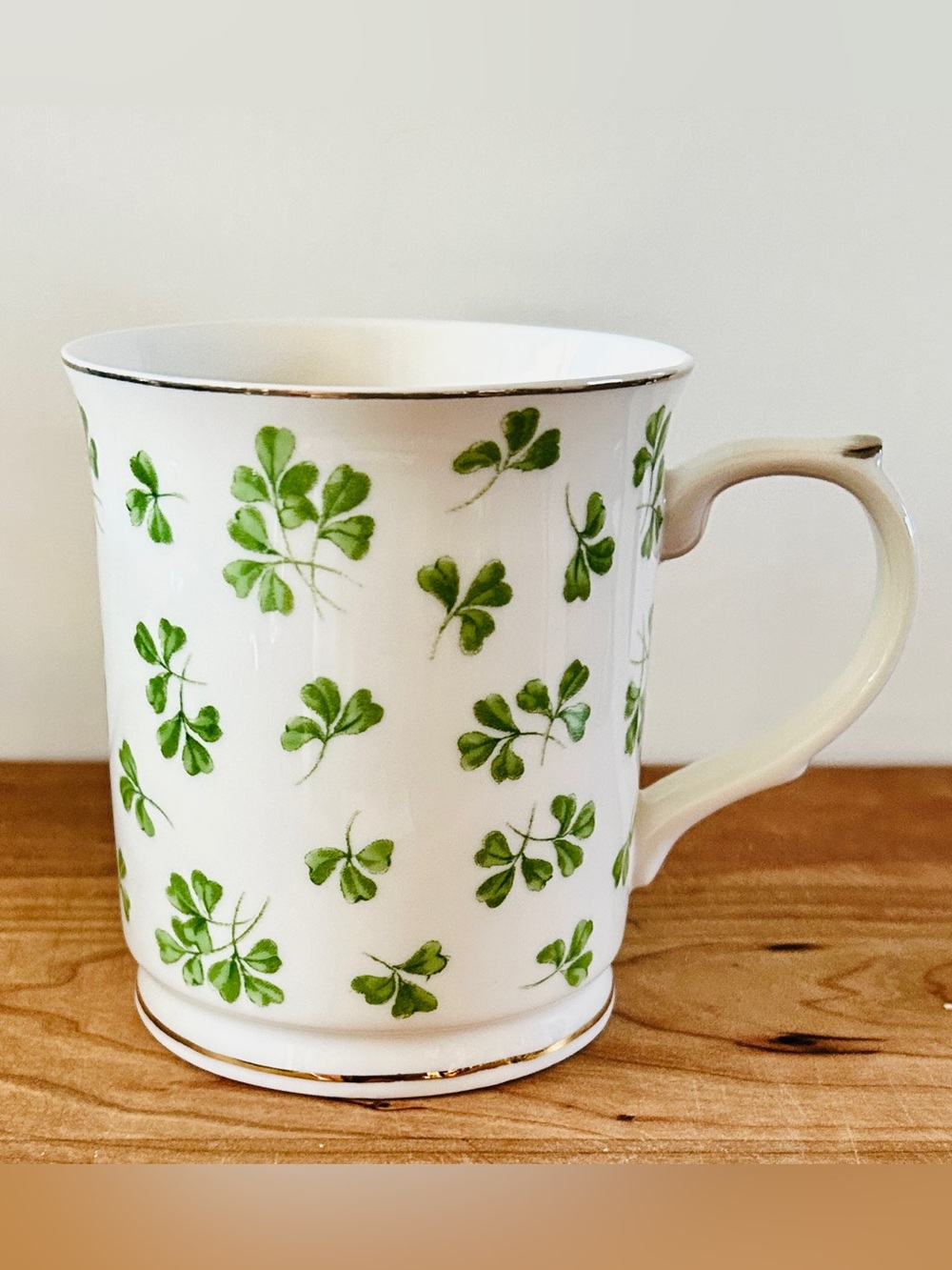Grace Teaware Shamrock Fine Porcelain Tea/Coffee Mug Gilded Rim/Base/Handle